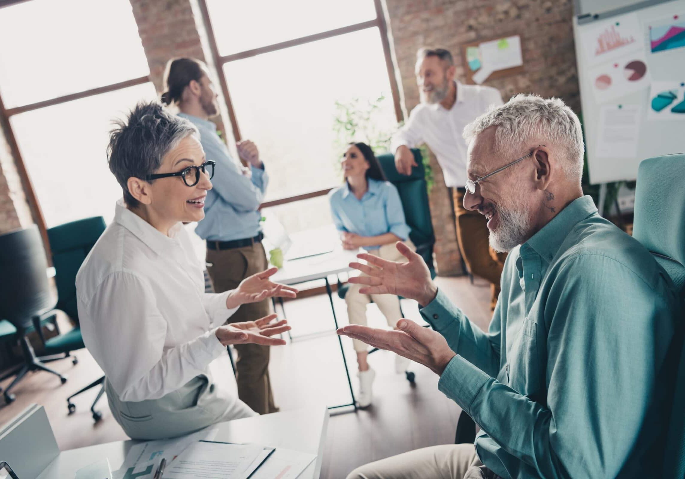 Photo,Of,Teamwork,People,Working,Together,Discussion,Talking,Comfortable,Modern